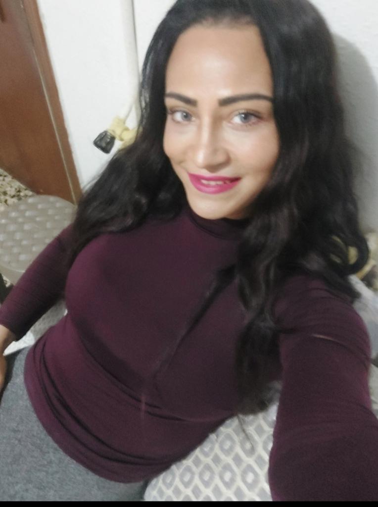 643682877: Travesti en León