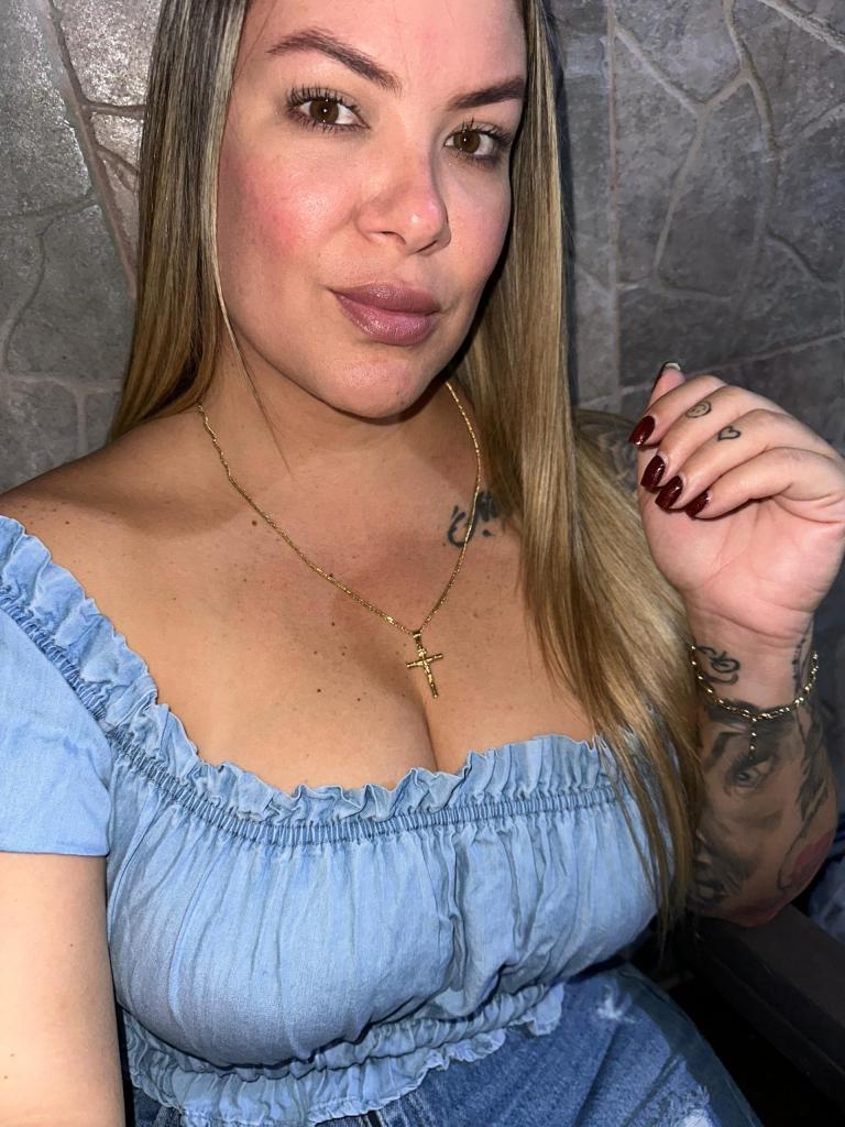 664750022: Chica busca chico en Murcia
