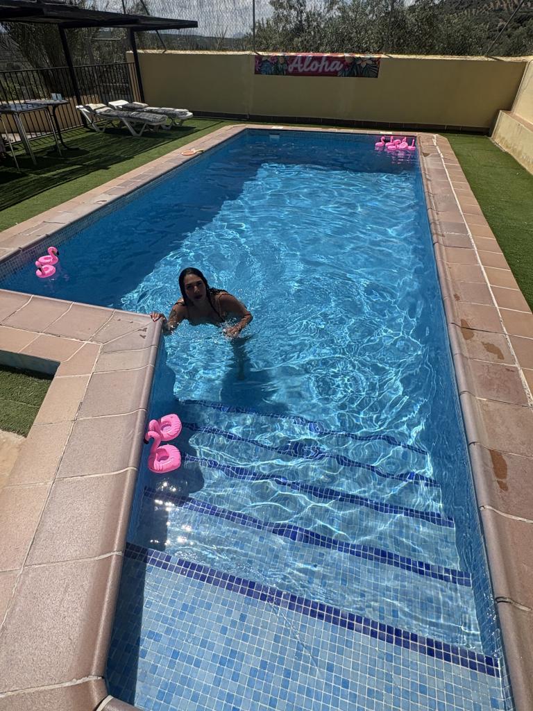 Chica busca chico en Granada: 