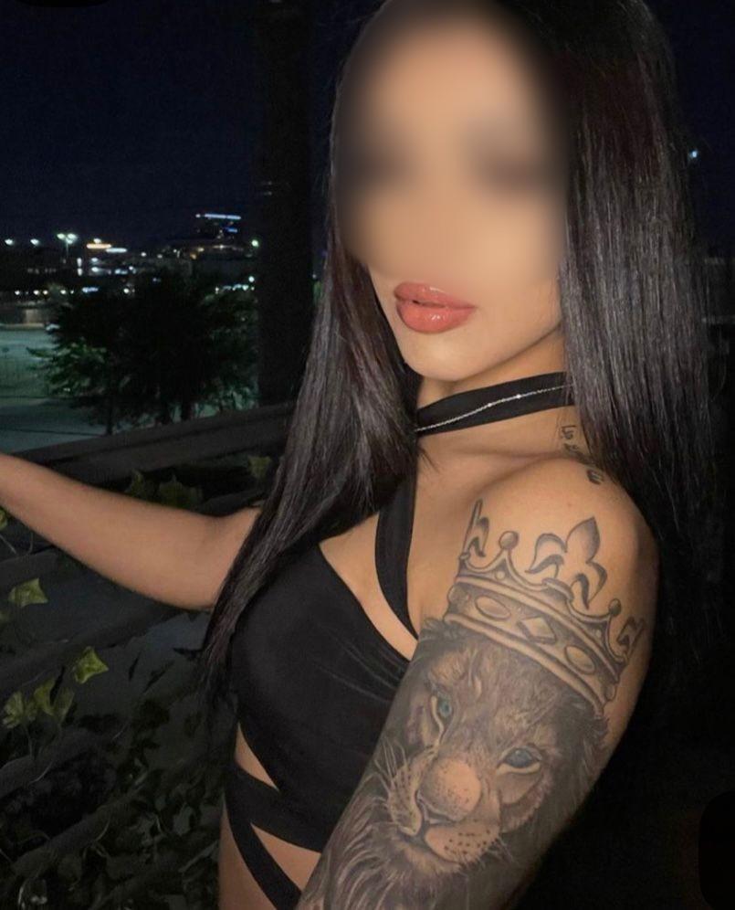 Chica busca chico en Huesca: 