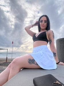 643435399: Chica busca chico en Madrid