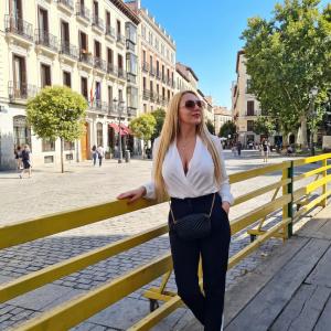 647502414: Chica busca chico en Alicante