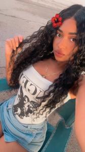 613758156: Chica busca chico en Tarragona