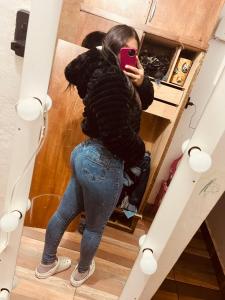 647723772: Chica busca chico en Cáceres