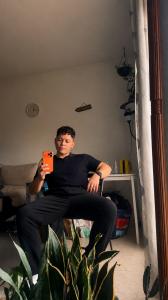 611242134: Chico busca chica en Madrid