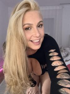 631147573: Chica busca chico en Barcelona