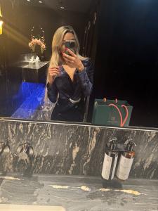 607220548: Chica busca chico en Mallorca