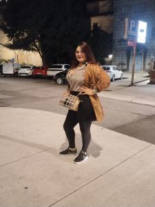 611600474: Chica busca chico en La Coruña