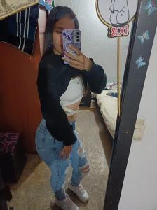 687063510: Chica busca chico en Valencia
