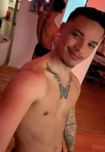 654163189: Chico busca chica en Málaga
