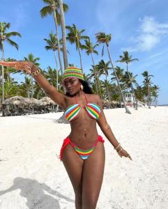 667799048: Chica busca chico en Alicante