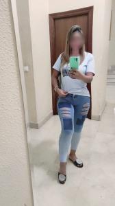 613342256: Chica busca chico en Barcelona