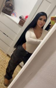 660106231: Chica busca chico en Gerona