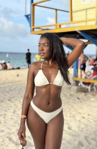 613152862: Chica busca chico en Sevilla