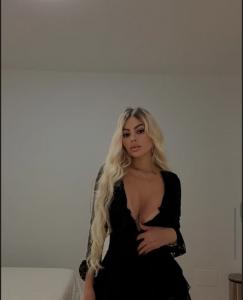 643291683: Chica busca chico en Ibiza