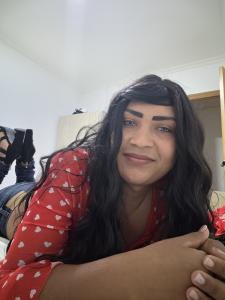 614561887: Transexual en Pontevedra