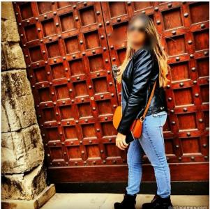 698816291: Chica busca chico en Barcelona