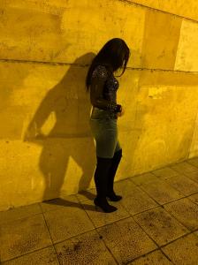 643850090: Chica busca chico en Zaragoza