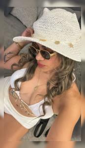 614705216: Chica busca chico en Alicante