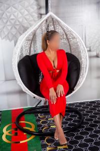 621374110: Chica busca chico en Cantabria