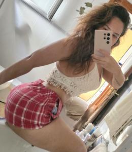 643297220: Chica busca chico en Valencia