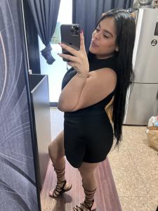 677230923: Chica busca chico en Barcelona