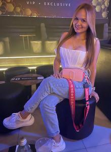 683655270: Chica busca chico en La Rioja