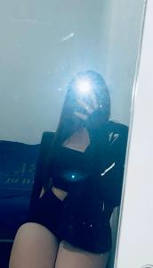 633691368: Chica busca chico en Sevilla