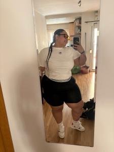 677830485: Chica busca chico en Barcelona