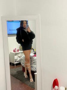 602432602: Chica busca chico en Barcelona