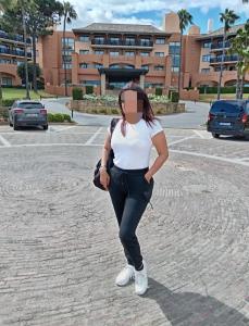 664074127: Chica busca chico en Toledo