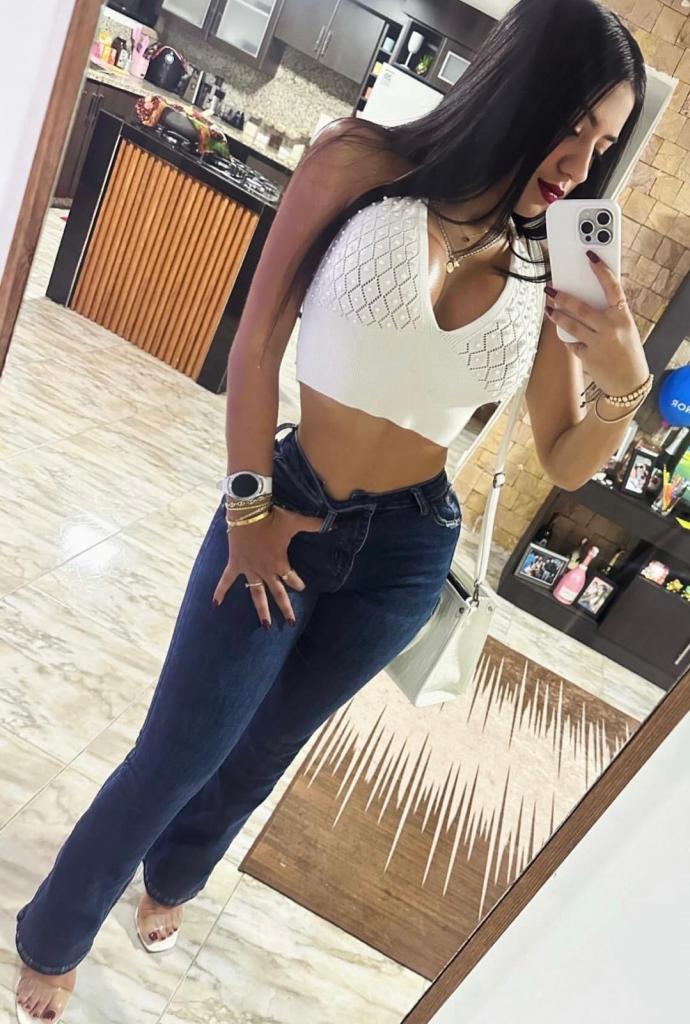 600609512: Chica busca chico en La Coruña