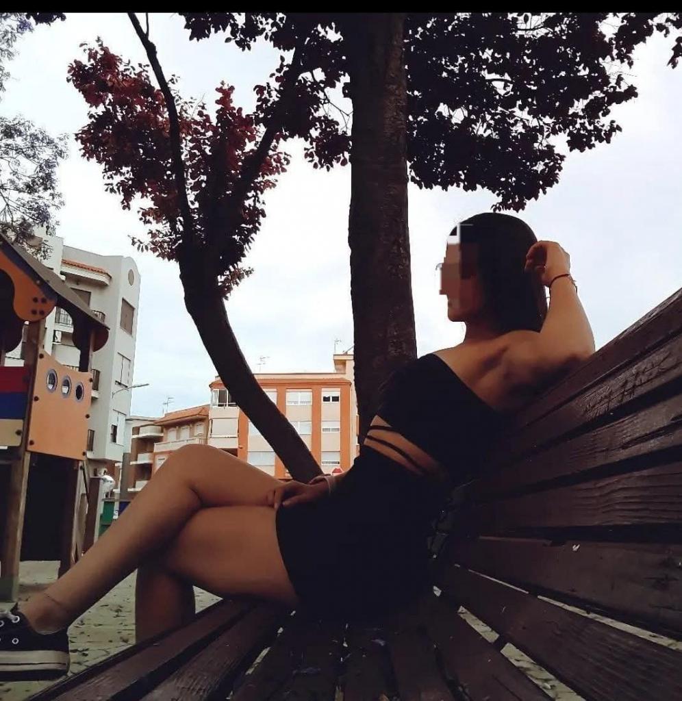 Chica busca chico en Alicante: 