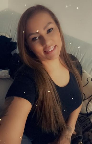 603937446: Chica busca chico en Navarra