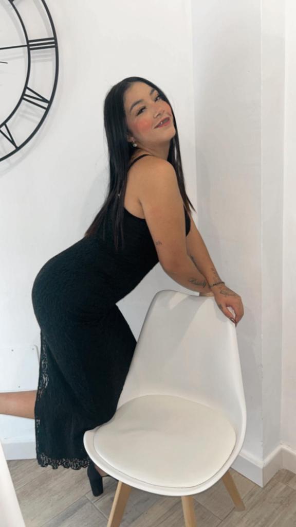 Chica busca chico en Málaga: Chica busca chico