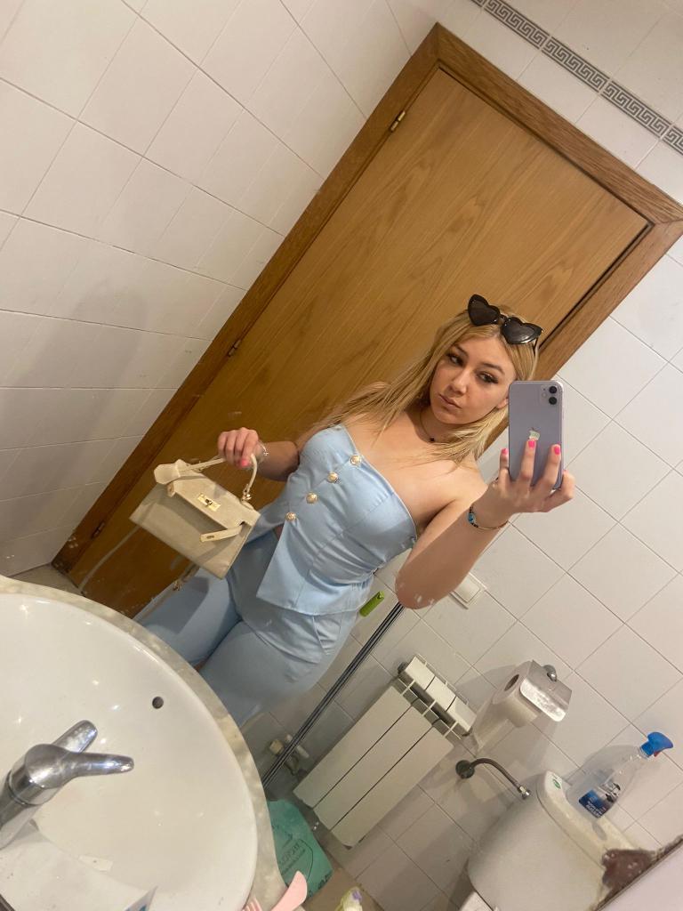 Chica busca chico en Barcelona: 
