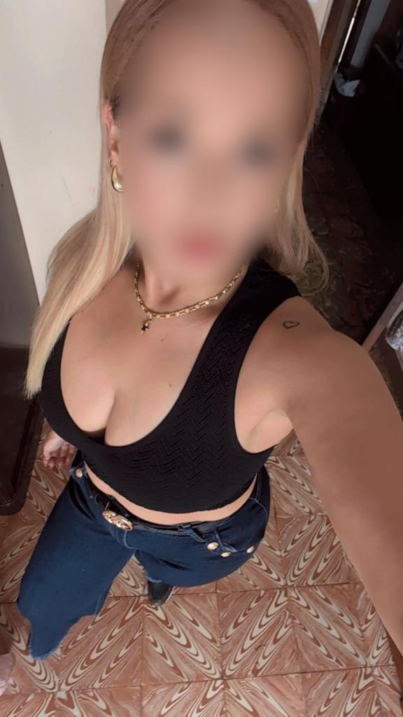 624893674: Chica busca chico en Pontevedra