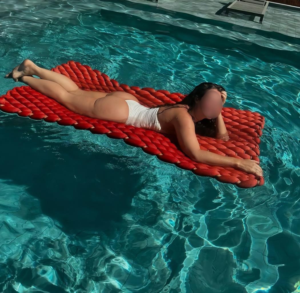 Chica busca chico en Tenerife: 