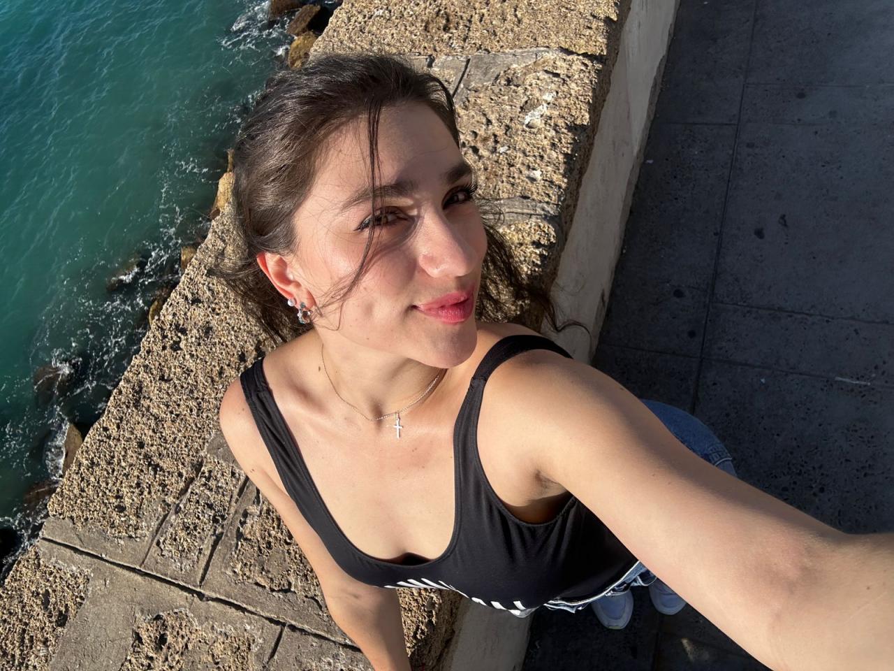 Chica busca chico en Cádiz: 