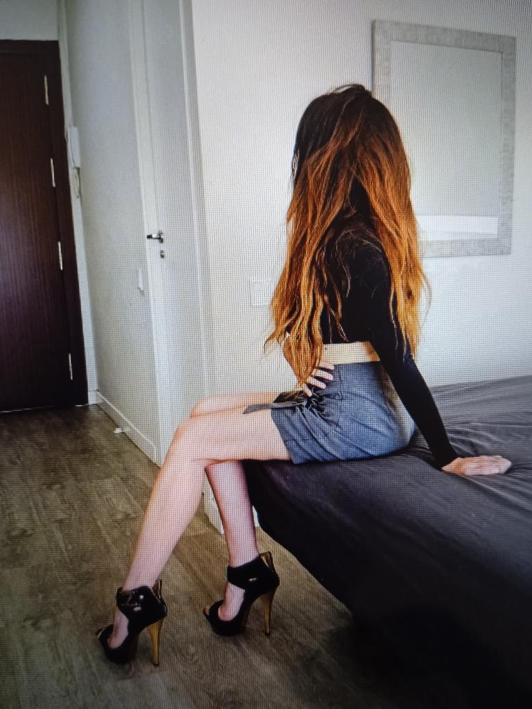 612467144: Chica busca chico en Almería