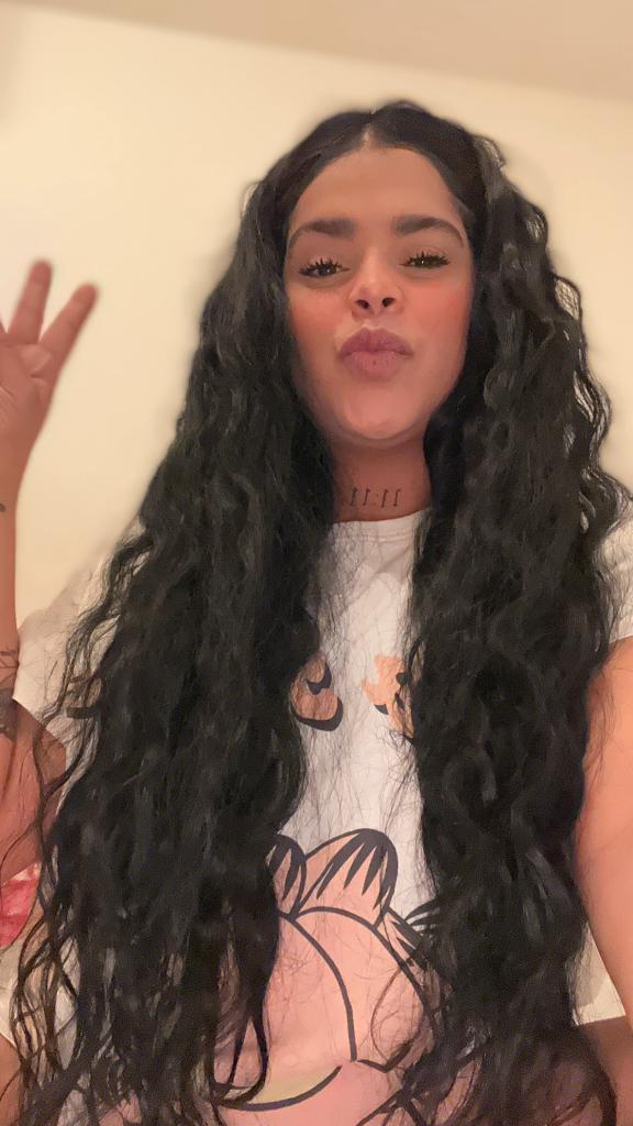 677230923: Chica busca chico en Barcelona