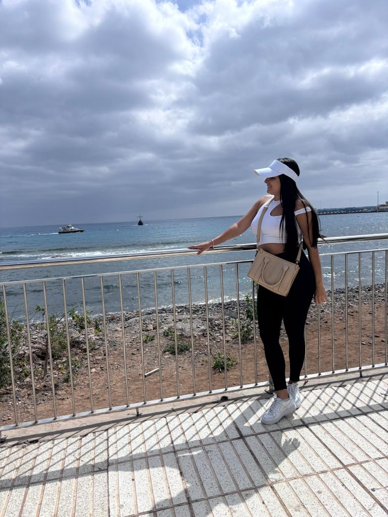 Chica busca chico en Formentera: 