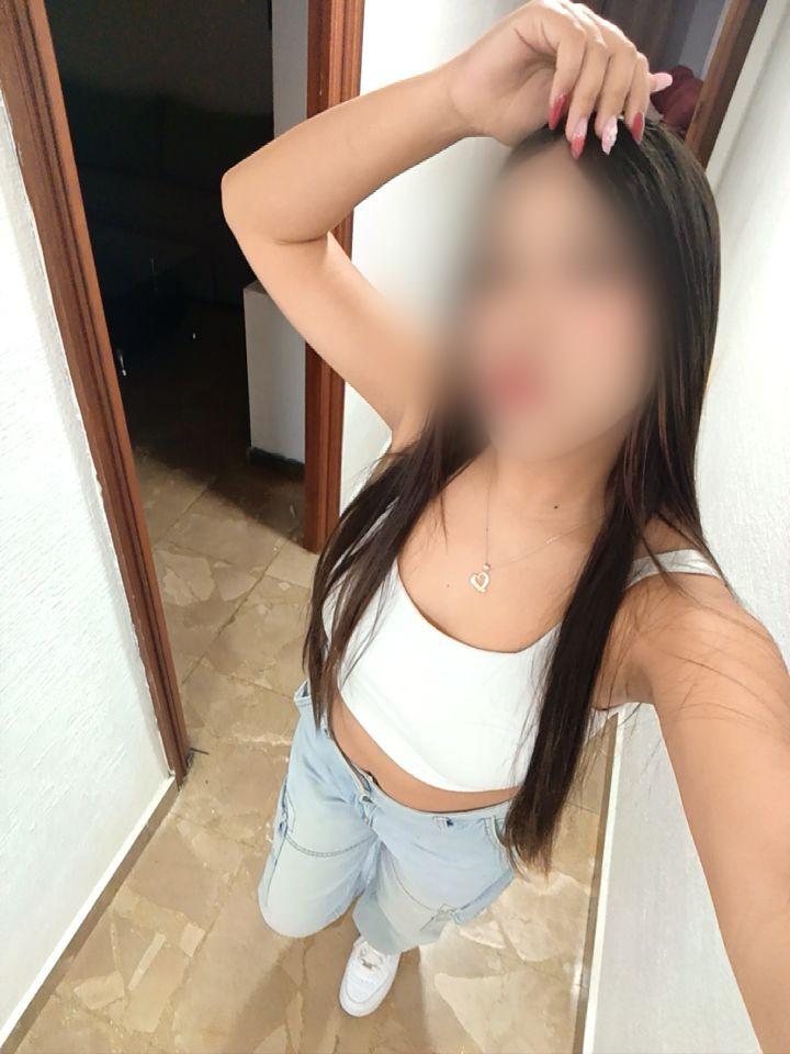 Chica busca chico en Granada: 