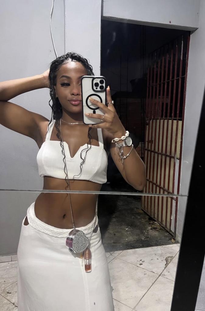 Chica busca chico en Cádiz: 