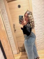 643172878: Chica busca chico en Barcelona