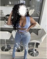 632779229: Chica busca chico en Barcelona
