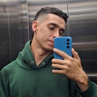 613991559: Chico busca chica en Lugo