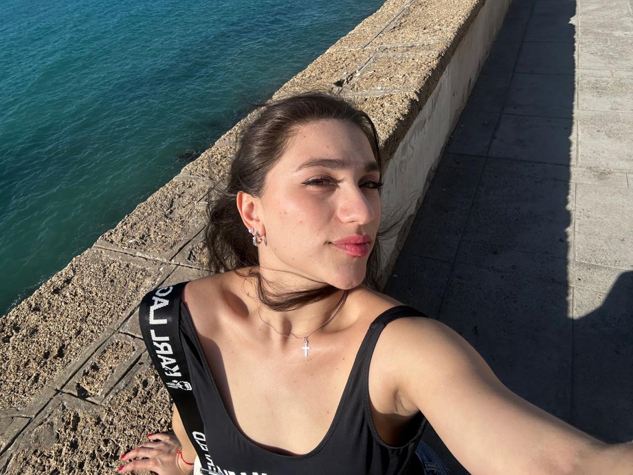 Chica busca chico en Cádiz: 
