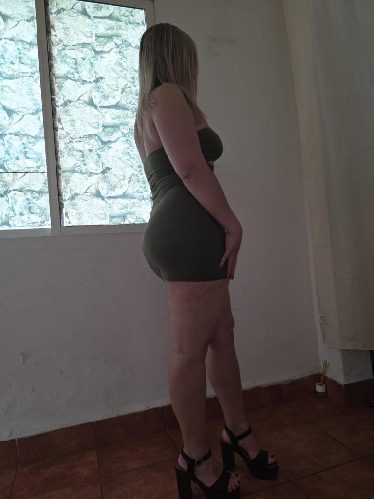 Chica busca chico en Tenerife: 