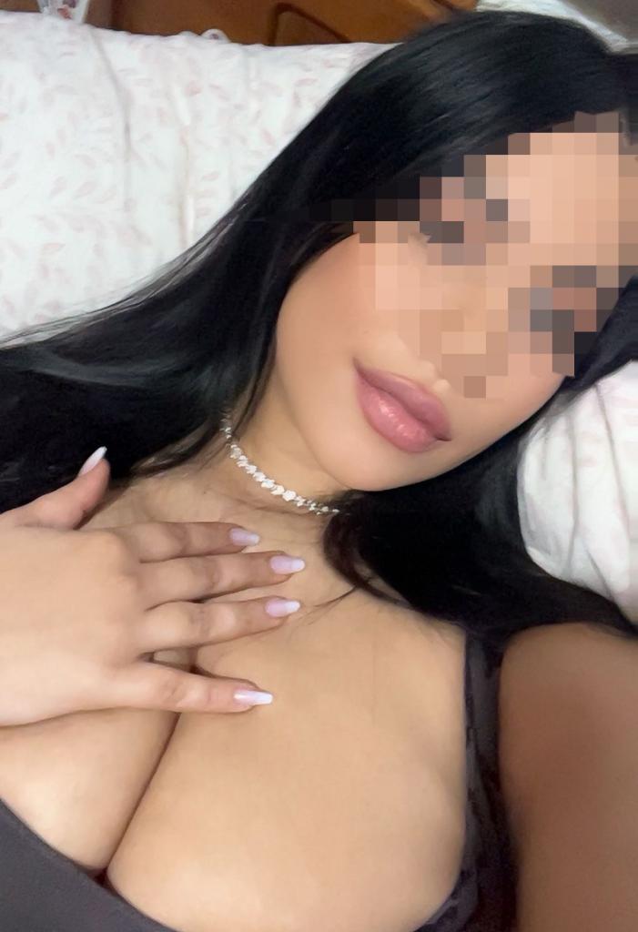 Chica busca chico en Cádiz: 